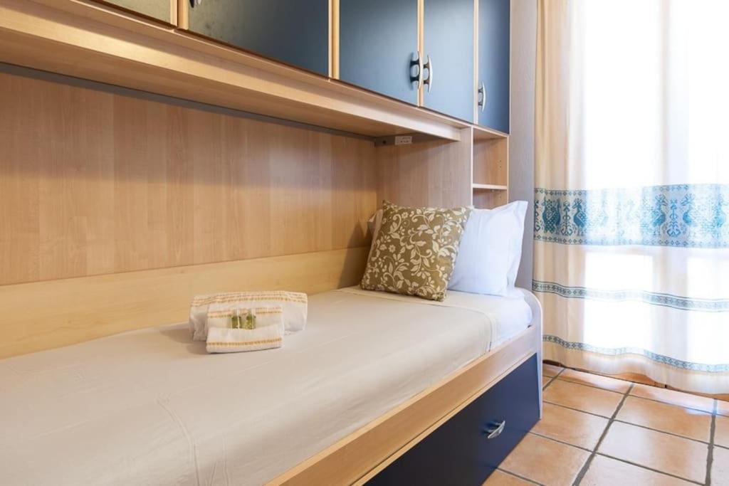 Luisa Sunny House Apartment Santa Maria Navarrese Exterior foto